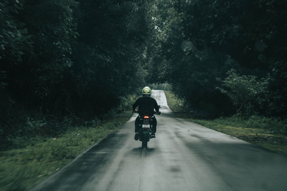Voyage à moto : 7 itinéraires secrets en France et Europe