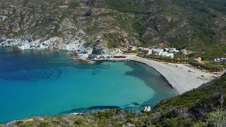 Voyage Corse : itinéraires secrets pour éviter la foule